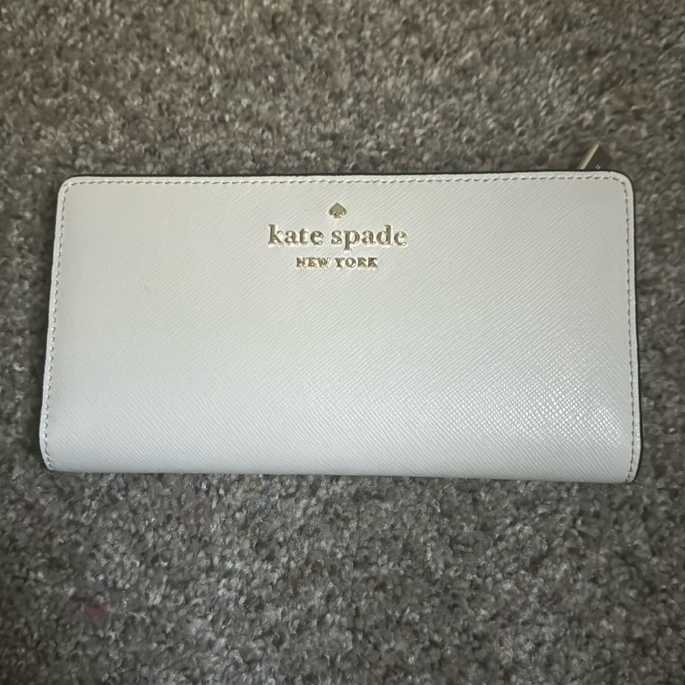 Super cute, brand new Kate Spade wallet!!